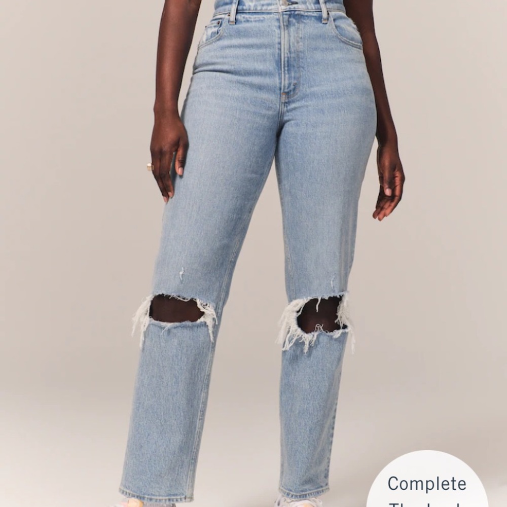 Abercrombie Curve Love Ultra High Rise 90s Straight Jean Size 29